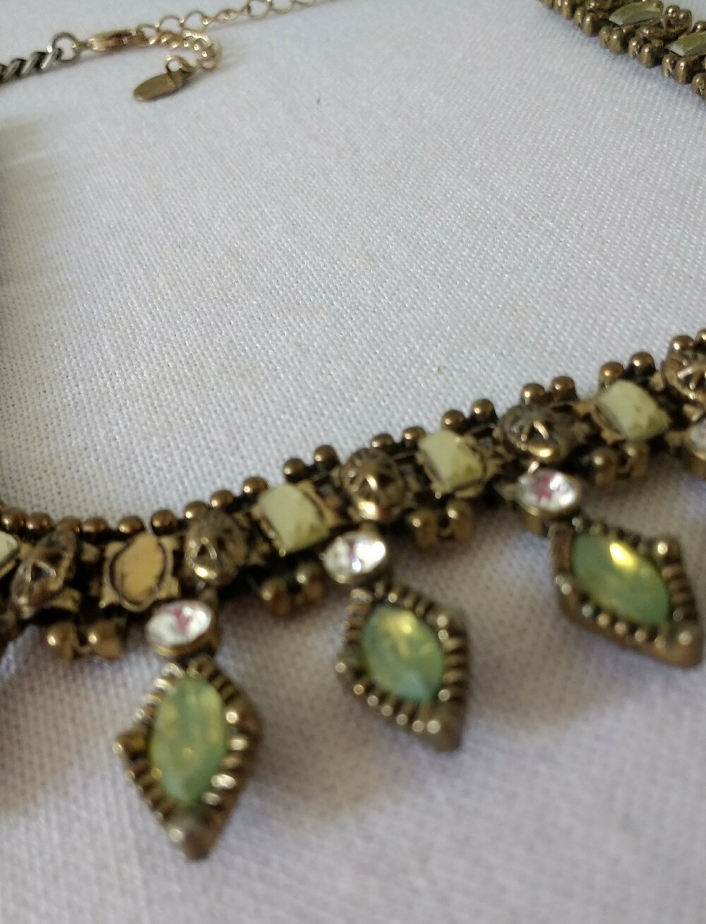 Vintage-Inspired Green Teardrop Statement Necklace By Aldo